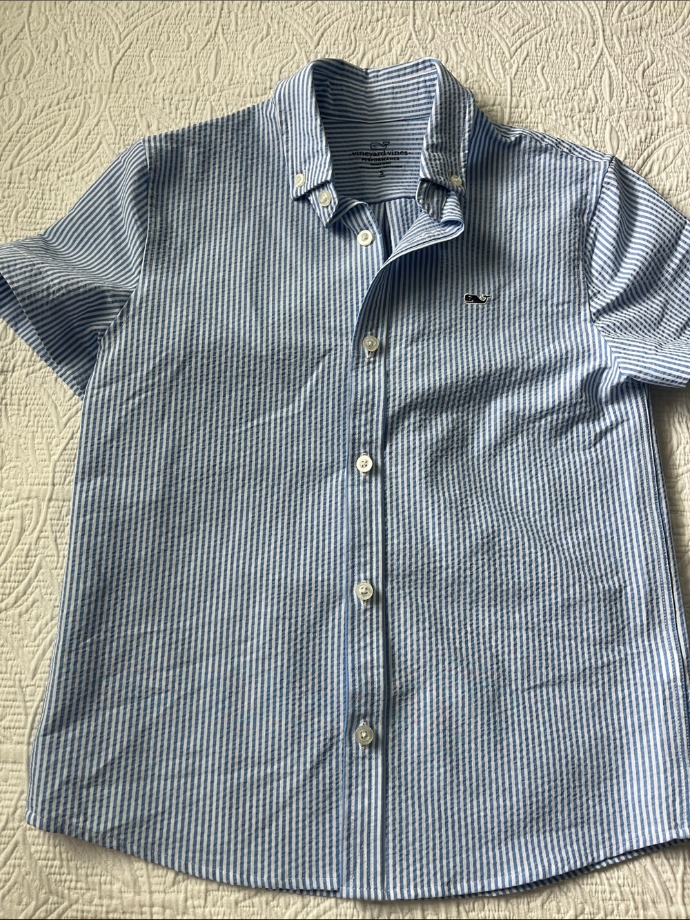 Vineyard Vines Blue and White Seersucker Performance Button-Down Shirt boys 8/10